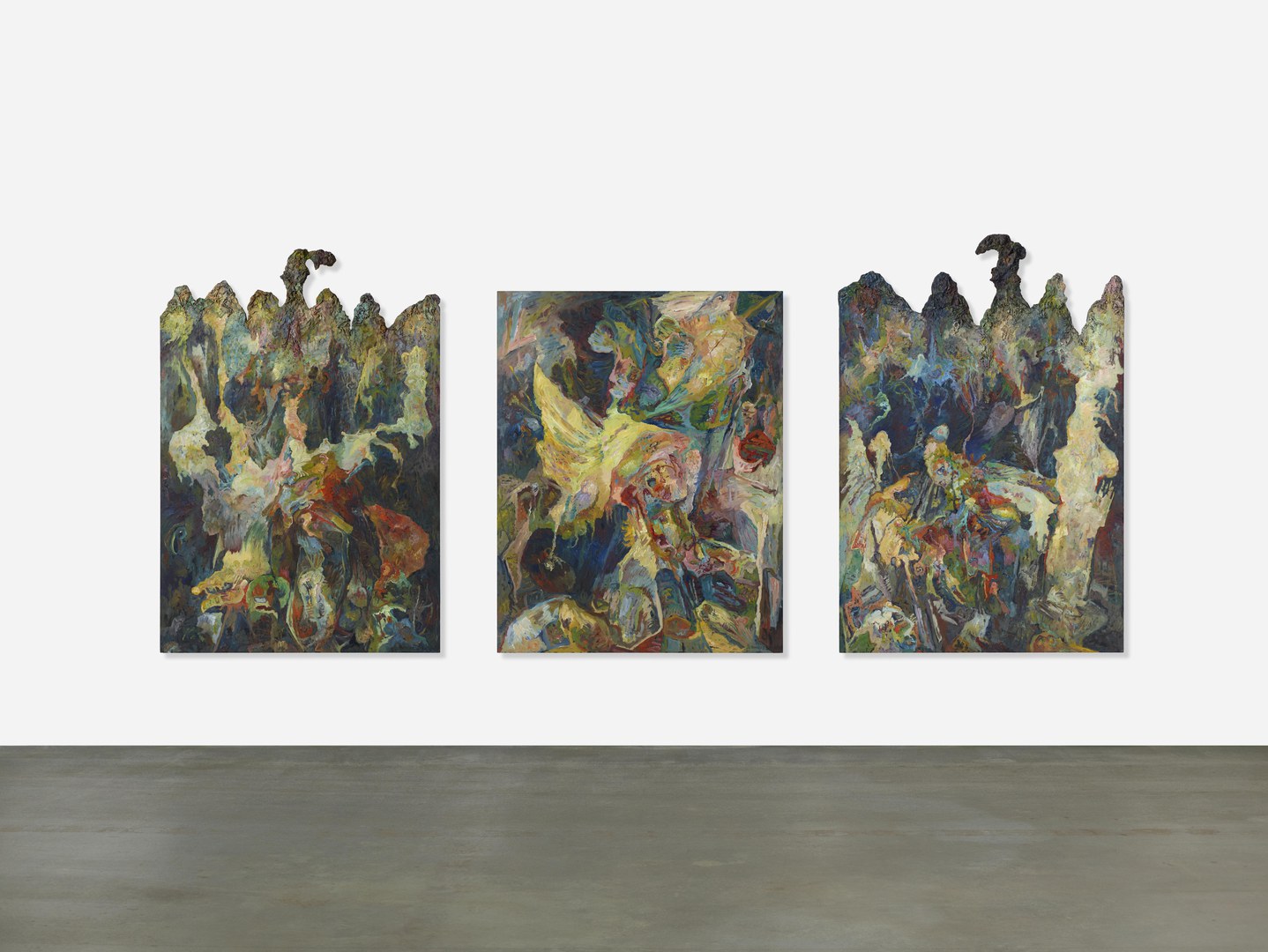 Bernard Schultze: Lancelot, 1983, Öl und plastische Elemente auf Leinwand, 220 x 450 cm